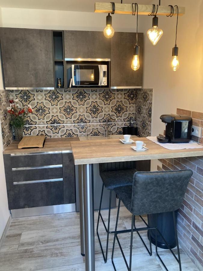 Le Studio D'Auguste- Coeur De Nimes-Chaleureux-Emplacement Ideal Kültér fotó