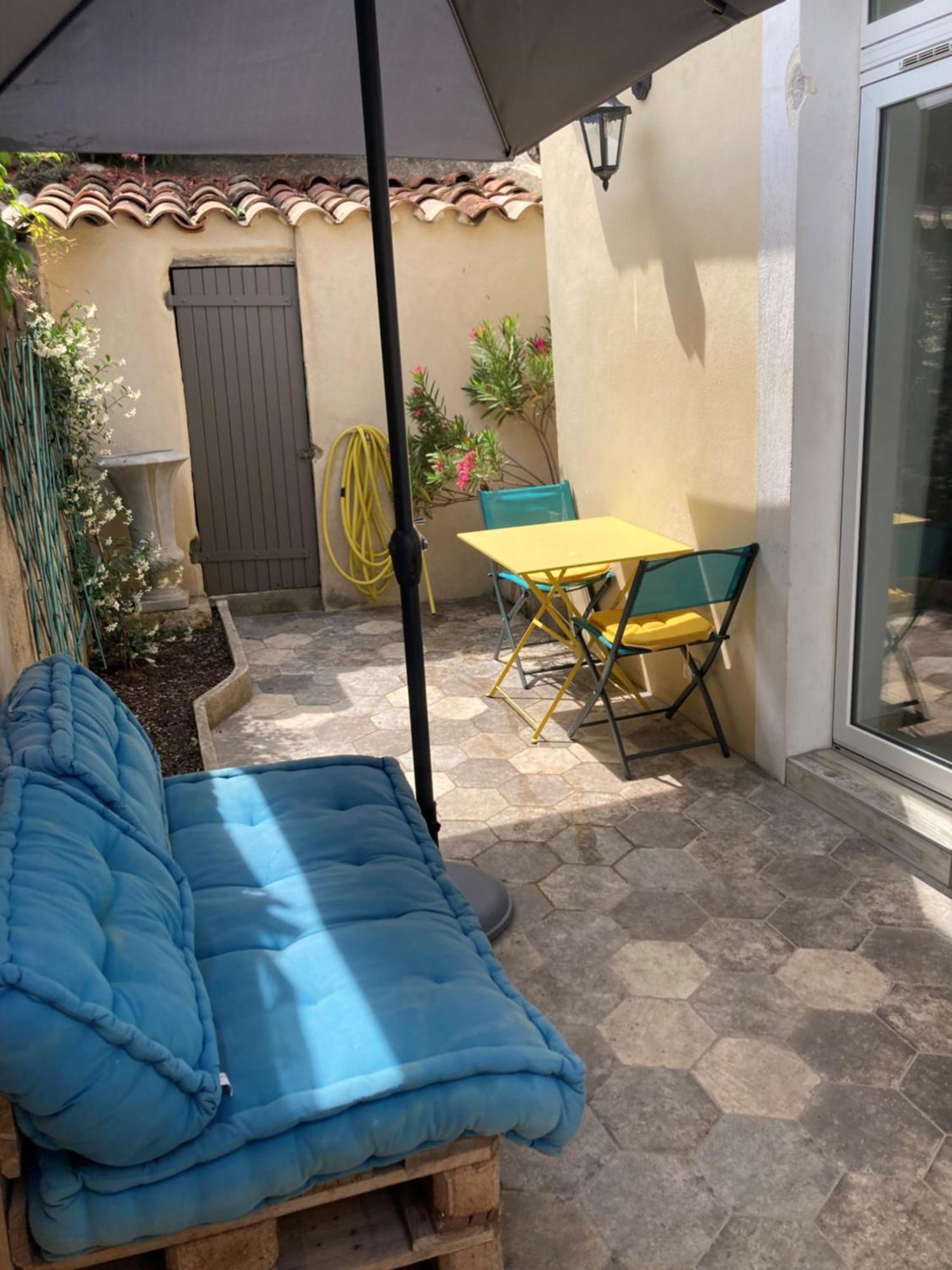 Le Studio D'Auguste- Coeur De Nimes-Chaleureux-Emplacement Ideal Kültér fotó
